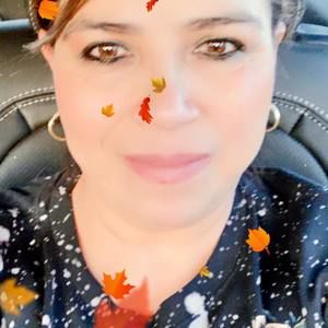 Meet your Posher, Alma